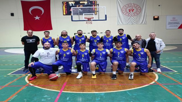 Akhisargücü basketbolda yoluna devam ediyor...