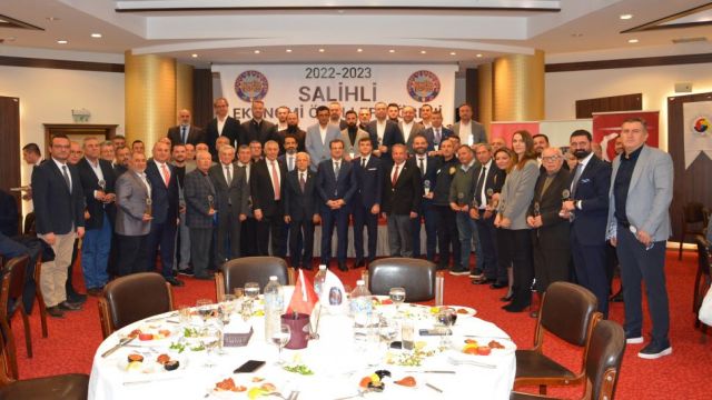 Salihli’de iş dünyasına ödül yağmuru