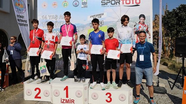 Bostanlıspor Oryantiring U14’de Türkiye Şampiyonu