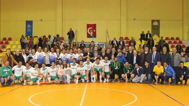 Turhan Poyraz Futsal Turnuvası’nın şampiyonu Dağdere oldu