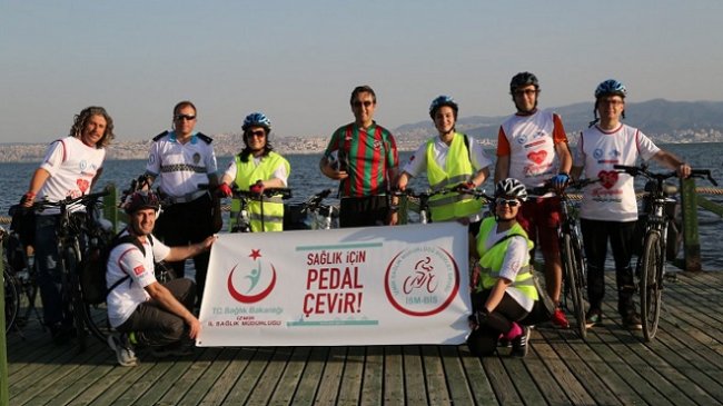 KARŞIYAKA'DA "SAĞLIĞA PEDAL" BASTILAR...