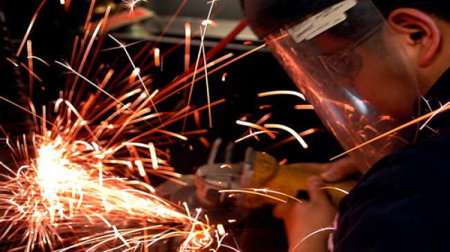 SANAYİ ÜRETİMİNDE %4,7 ARTIŞ...