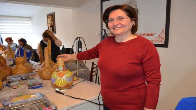 KAYMAKAM İLE BAŞKANIN EŞİ KURSİYER OLDU...