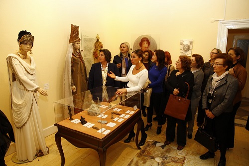 KADININ BİRİKİMLERİ GÖZ ARDI EDİLMEKTEDİR