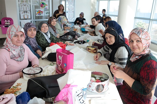 BORNOVALI KADINLAR ÇOK HÜNERLİ...