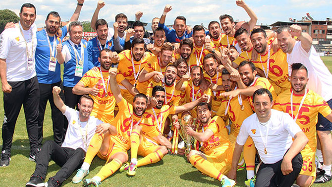 GÖZTEPE ŞAMPİYONLUK KUPASINI ALDI...