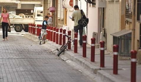ARAÇLARIN PARK İHLALİNE BARİYERLİ ÖNLEM