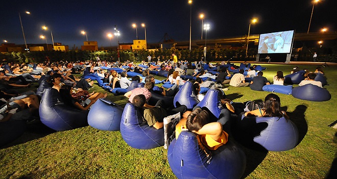 TARİHİ HAVAGAZI FABRİKASI'NDA YAZ SİNEMASI...