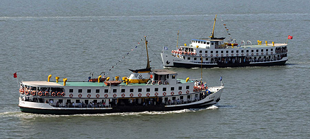 YILBAŞI GECESİ VAPUR SABAHA KADAR