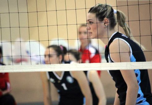 VOLEYBOLUN MELEKLERİ TURNUVADA KAYNAŞTI...