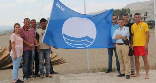 Menderes sahilleri, temizliğini tescilledi