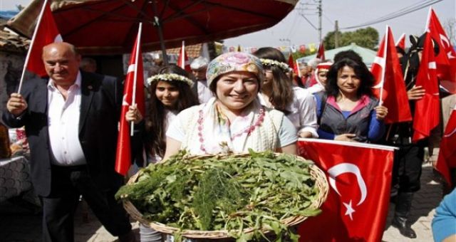 Nif Dağı’nın lezzetli otları Karacaağaç’ta buluştu