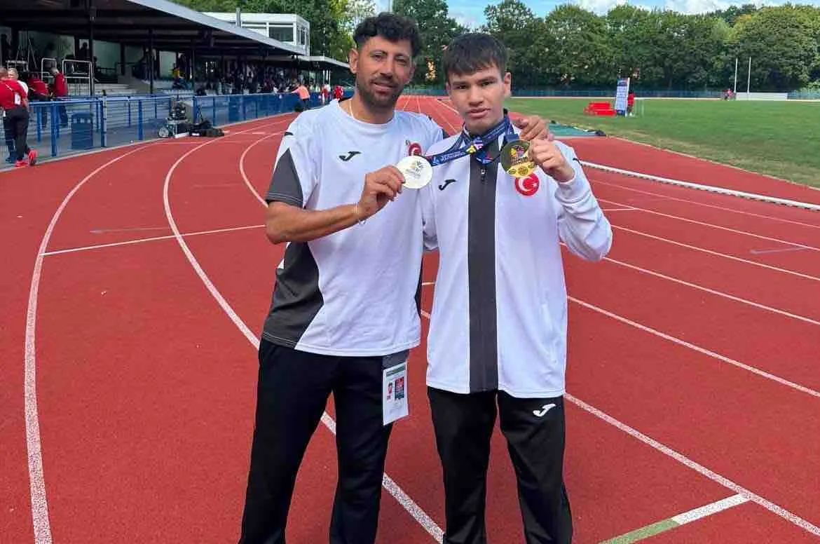 İşitme engelli milli atletten iki zafer