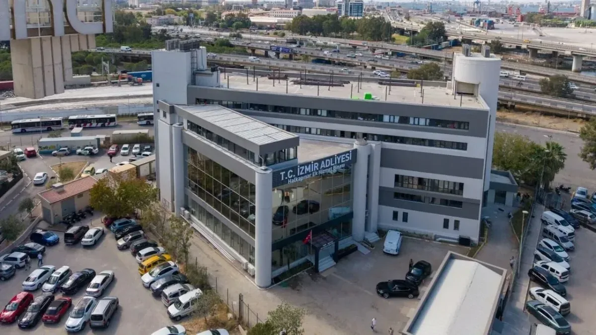 İzmir Adliyesi’nde yeni dönem: Halkapınar Ek Hizmet Binası faaliyete başladı