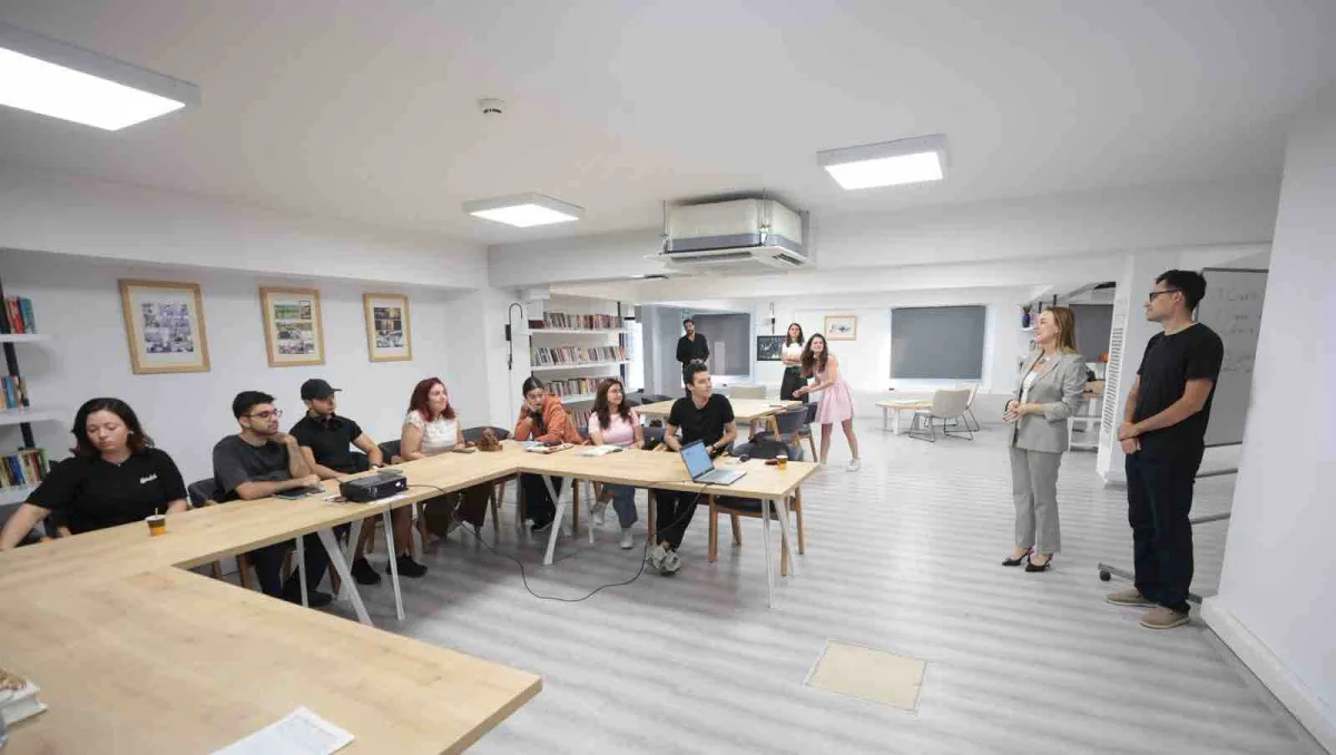 Başkan Mutlu, gençlerle yapay zeka atölyesinde buluştu