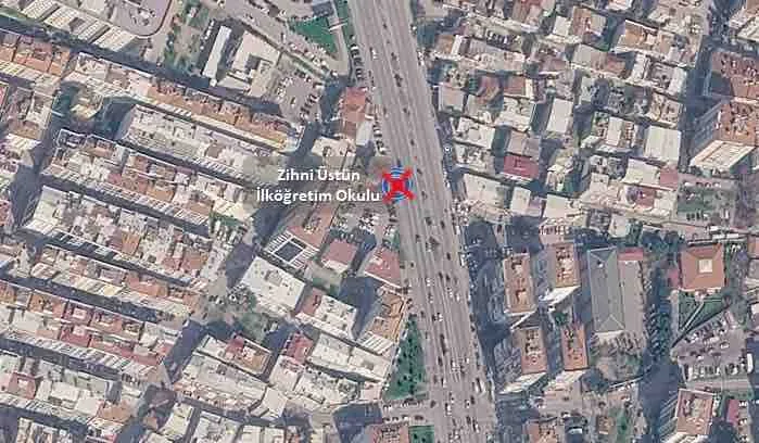 Karşıyaka’da bir otobüs durağı geçici olarak kapanıyor