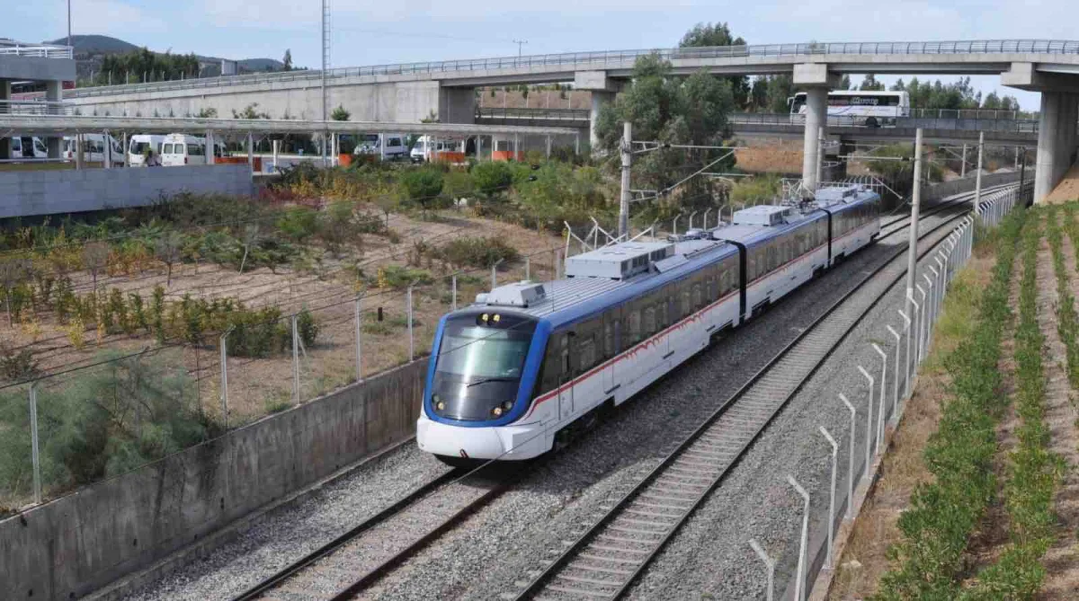 İzmir'de 29 Ekim'de İZBAN ücretsiz diğer hatlar 1 kuruş