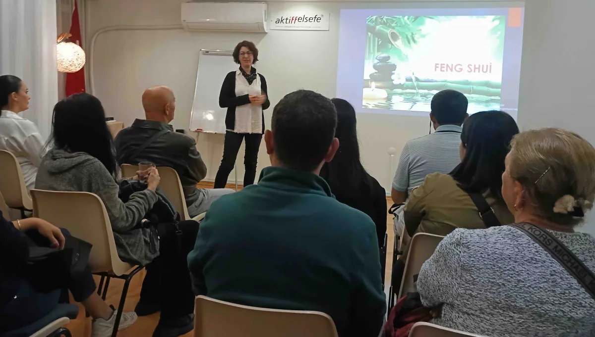 Aktiffelsefe Karşıyaka'dan Feng Shui konferansı